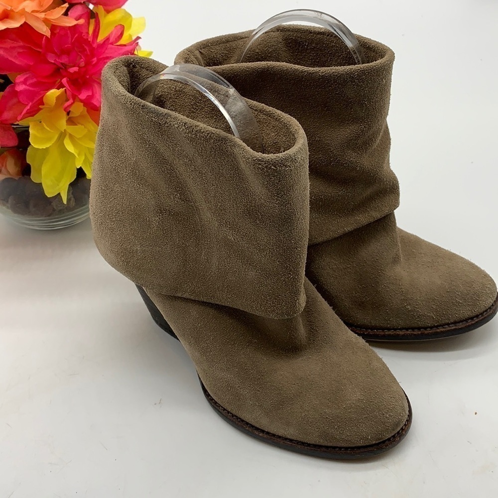 Vince Camuto Tan Suede Boots Sz EU 36. MCA1254H
